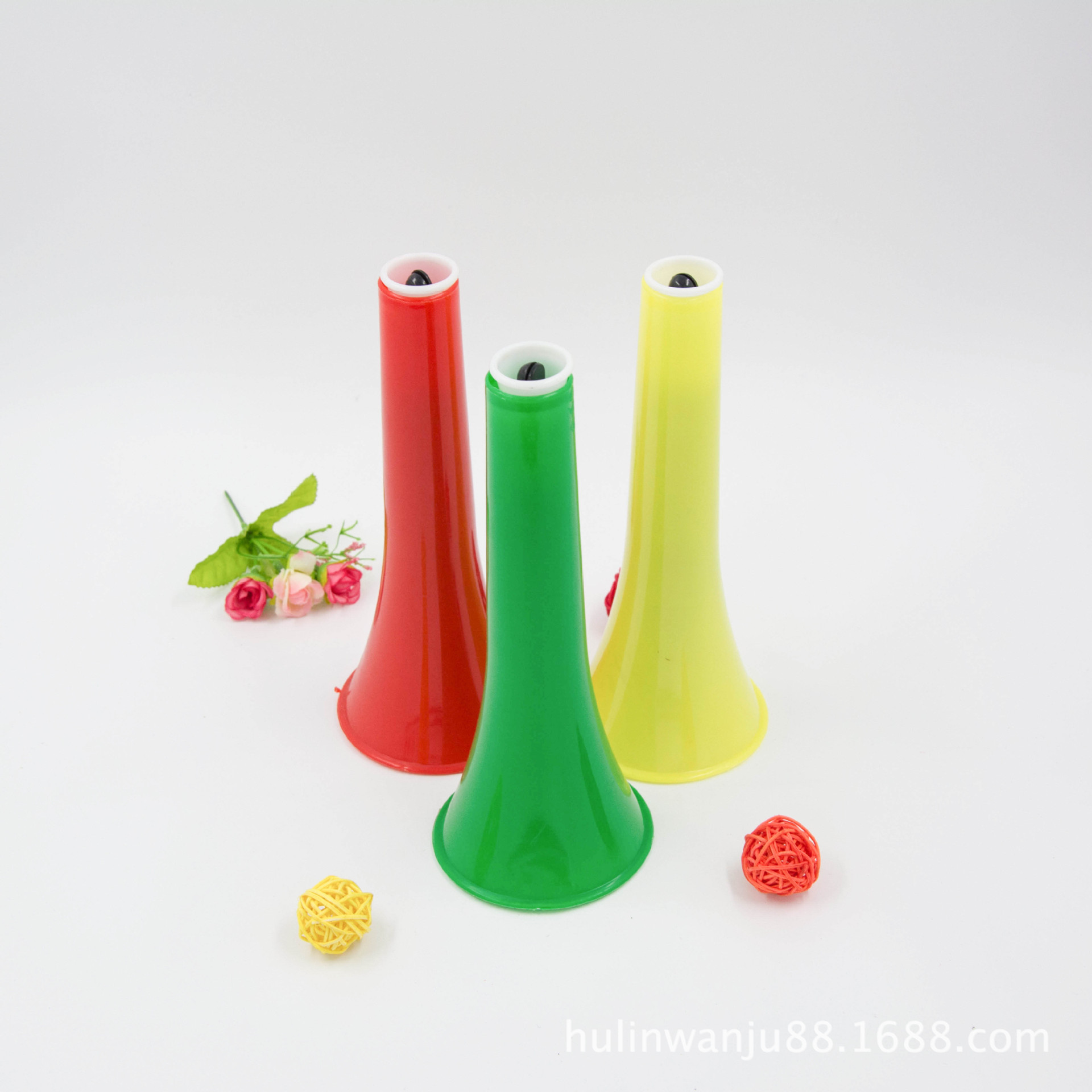 Dos bocinas de plástico retráctiles grandes bocinas de fan bocinas de color bocinas apoyos juguetes para niños