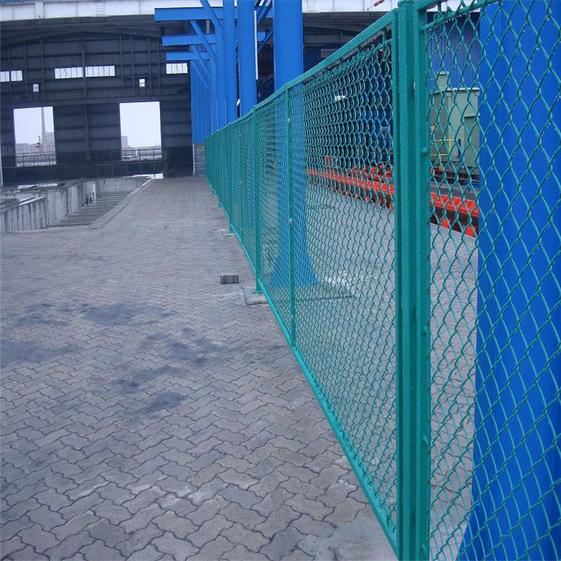 河北安平护栏网厂销售隔离网  隔离栅 铁丝隔栏珊  网片隔断