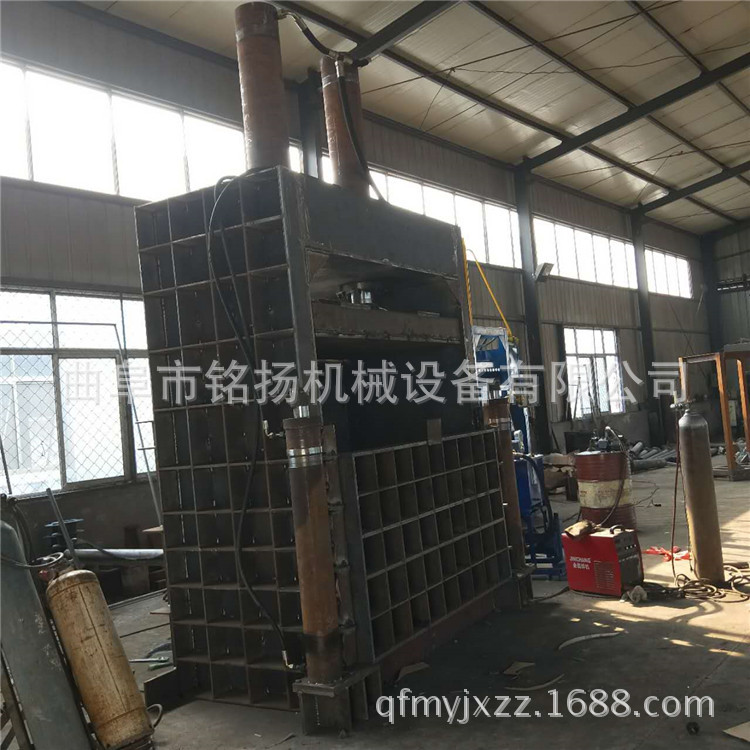 收购站专用纸箱打包机设备鹤岗废铁桶压缩打包机