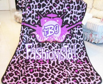 卡通紫色豹紋吉他小鼓珊瑚絨毛毯大絨毯夏季空調毯四季蓋毯床單