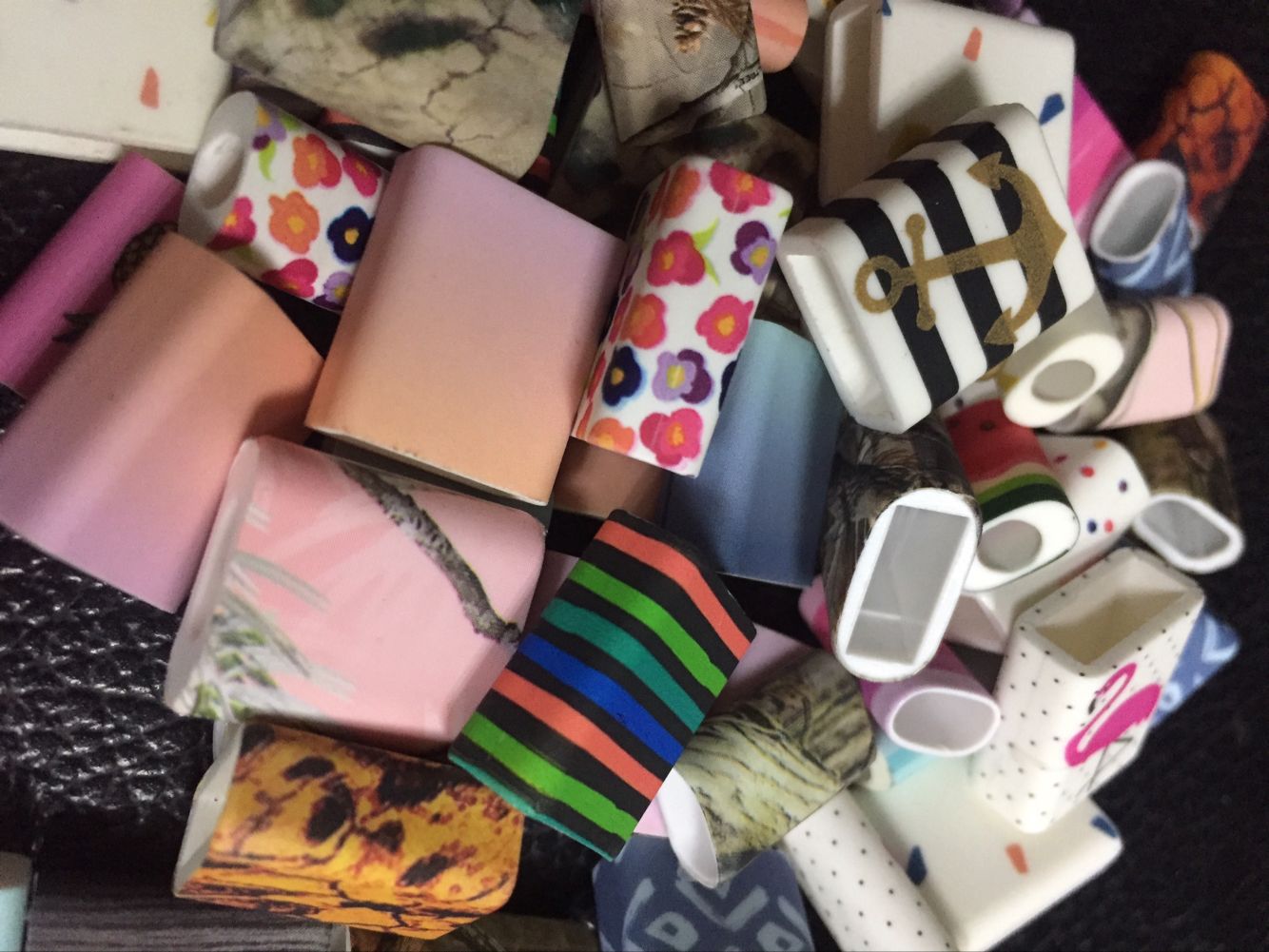 手机数据线USB壳子热转印加工厂 水转印厂 丝印加工 喷油加工厂