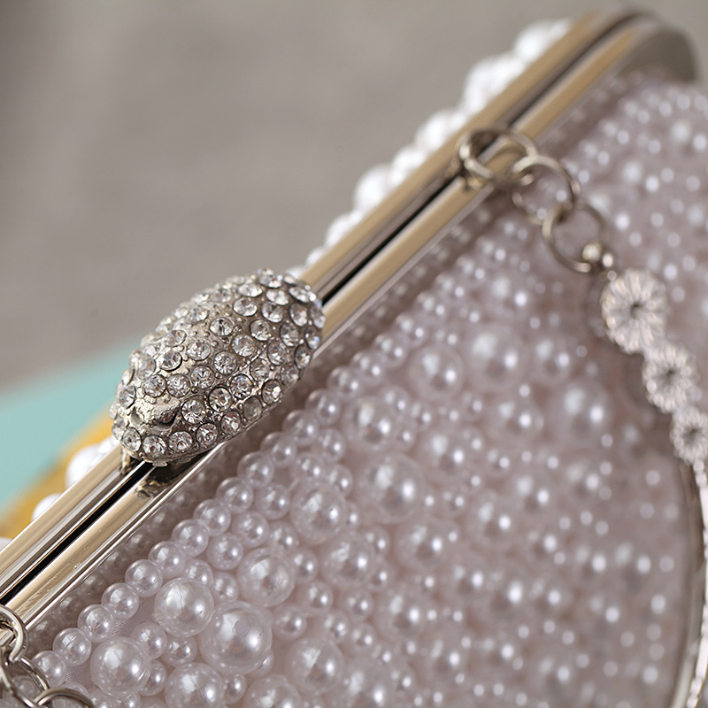 Women Bag New Handmade Pearl Bag Fashion Evening Banquet Handle Clutch display picture 8