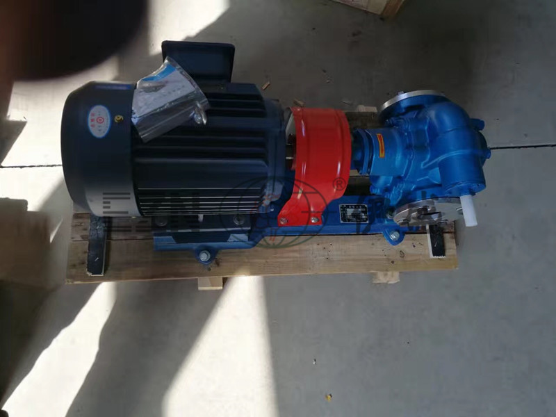 供应伊盛2CY5/3.3齿轮输油泵