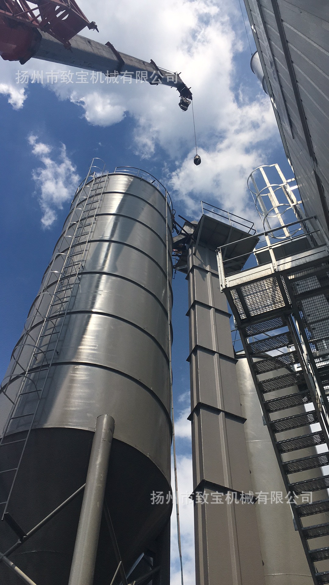 供应NE斗式提升机批发 矿用斗提机 工业冶金物料螺旋提升机