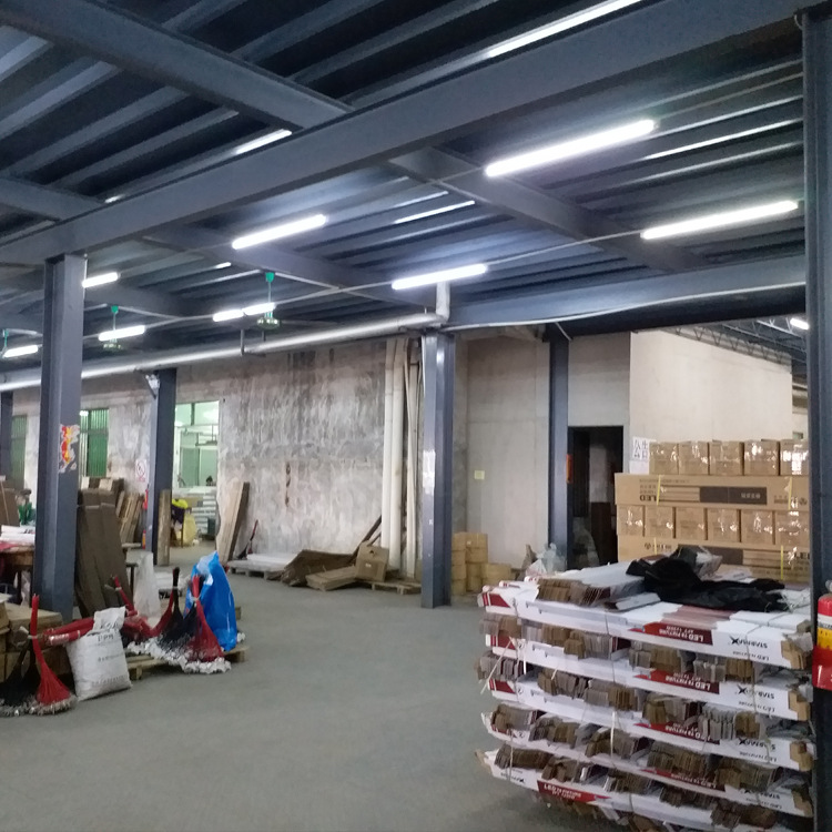 光素照明生产车间专业生产支架灯，灯盘，你的需要我造