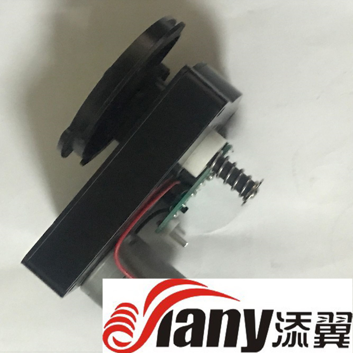 97F52F8FCDA3BF806A4396A85B148D