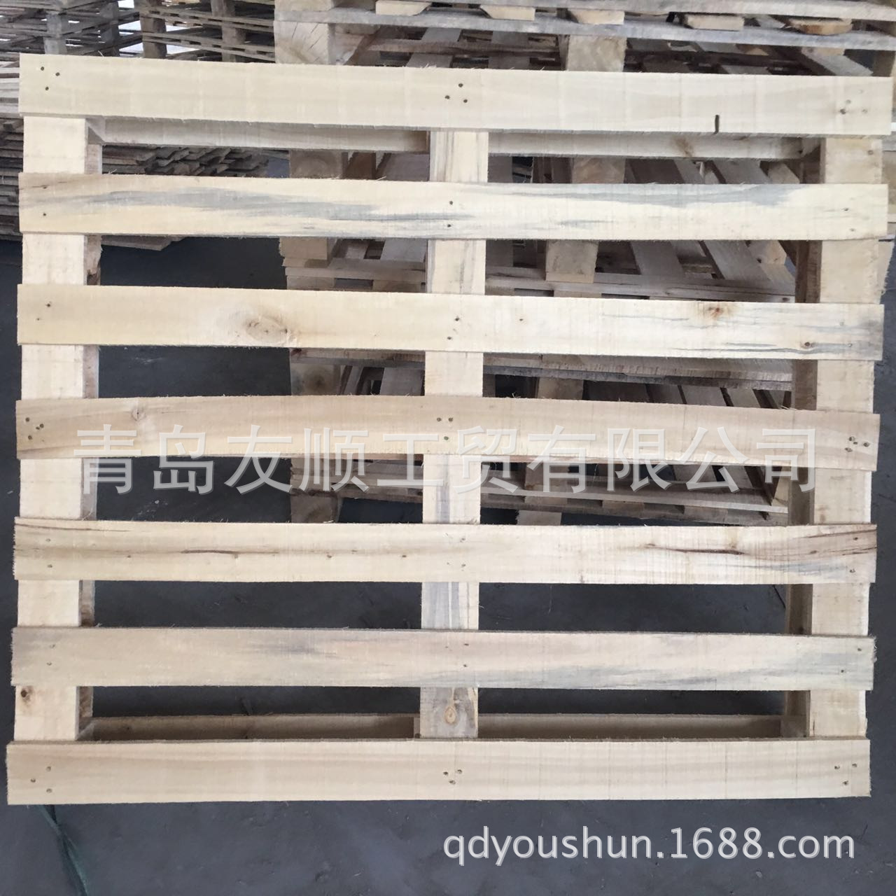 青岛木托盘可按需制作熏蒸托盘 实木材料进叉木托盘