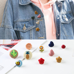 Korean New Cute Fresh Floral Pin, Mini Heart Pentagon Knitted Personality Kawaii Brooch