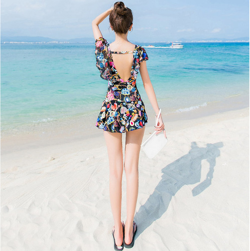  Japanese and Korean trendy new swimwear women's belly-covering conservative slimming one-piece skirt style underwire leaking back hot spring swimsuit