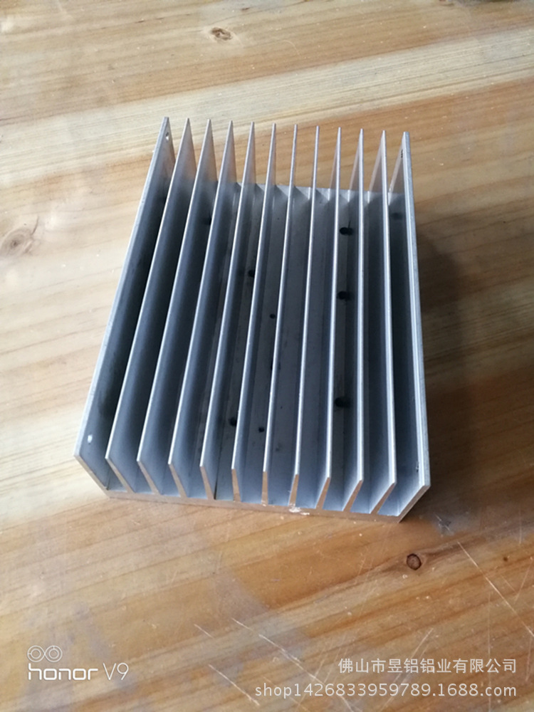 批发供应6061铝型材,铝合金型材 太阳花型材,散热器型材