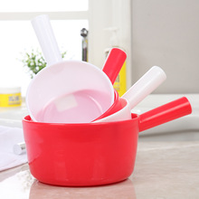 多用家居塑料洗澡水瓢厨房圆形加厚带柄水杓塑料百货阳台浇花水舀