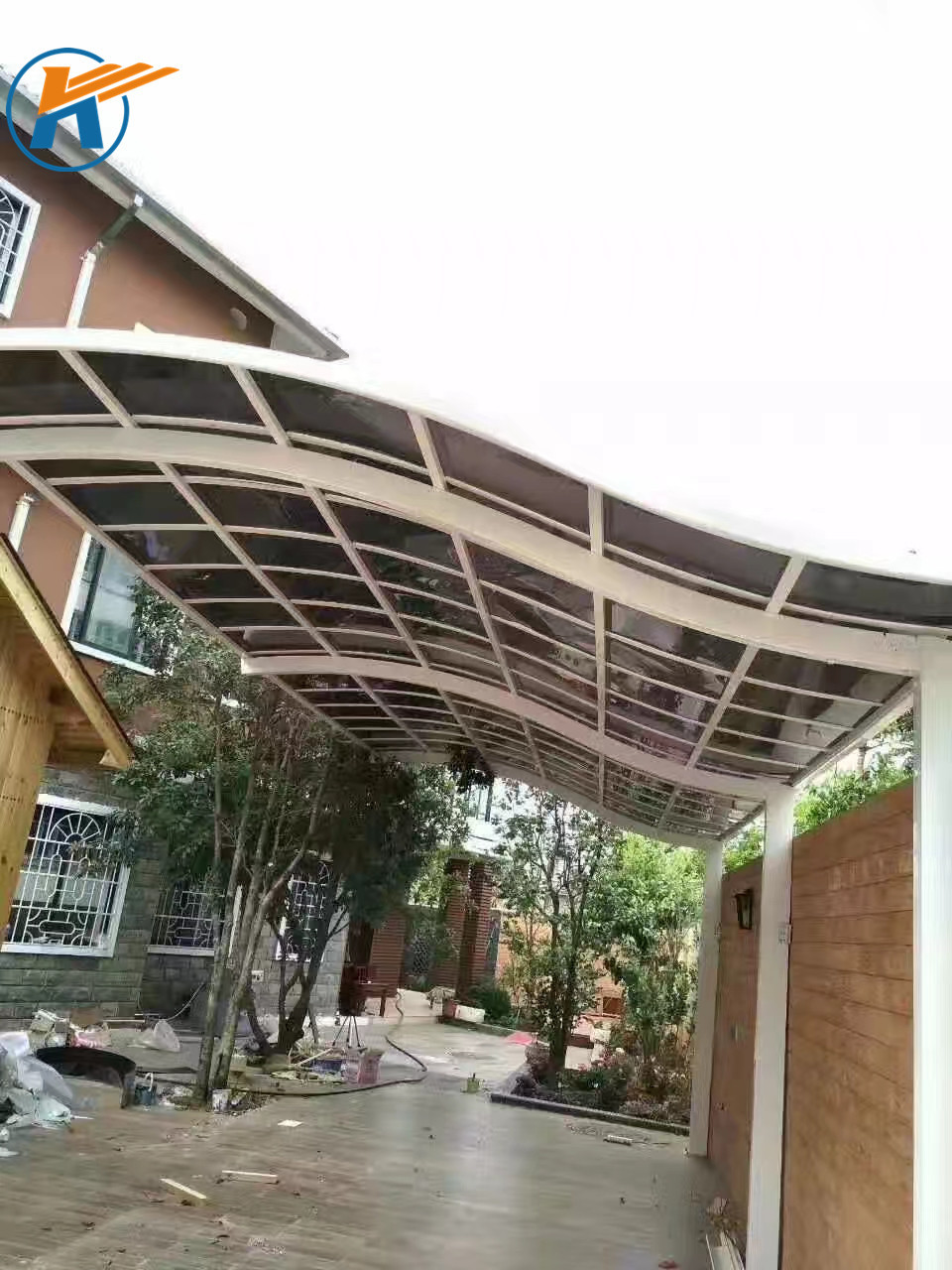 定制靠墙铝合金单边车棚 防紫外线小区停车棚 铝合金耐力板停车棚