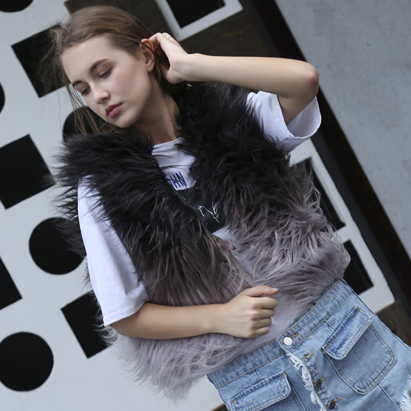 Real shot Autumn and winter New products Fox Vest have cash less than that is registered in the accounts coat Korean Edition fashion Women's wear Haining leather and fur Women's wear