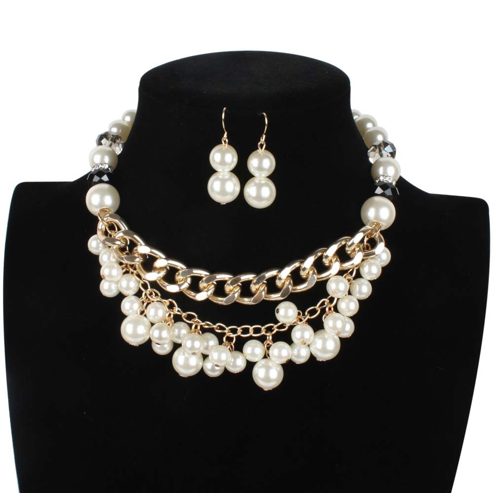 Multi-layer Necklace Hand-studded Woven Imitation Pearl Necklace Clavicle Chain display picture 1