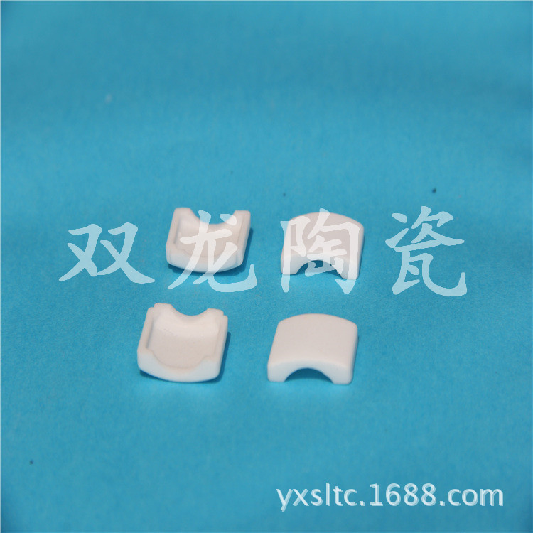 汽车电阻陶瓷，暖风机电阻器陶瓷，汽车空调电阻器陶瓷，电器陶瓷
