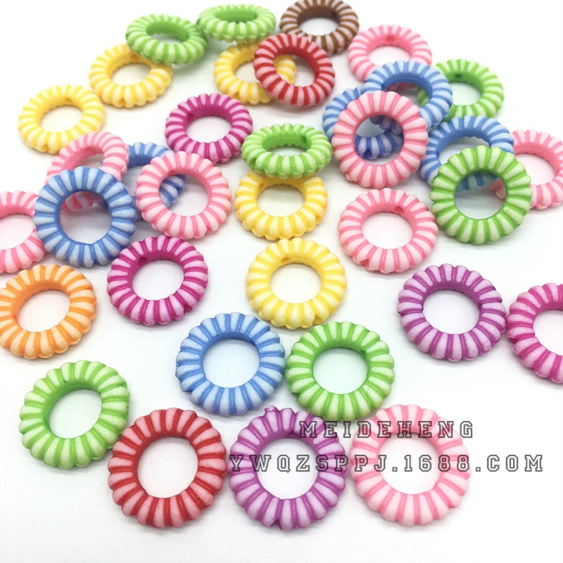Wholesale of plastic washed striped circle beads, children's toys, beaded bracelets, necklaces and loose beads detail image 6