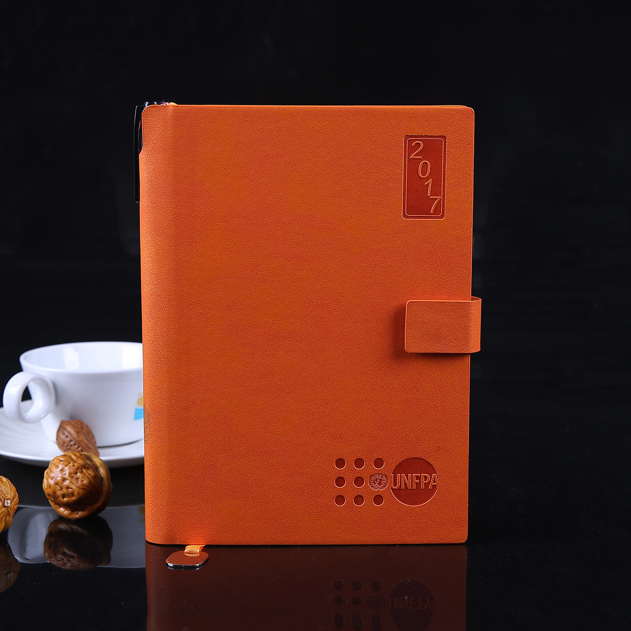 天硕笔记本厂家供应 创意文具A5商务高档PU记事本 笔记本定制|ru