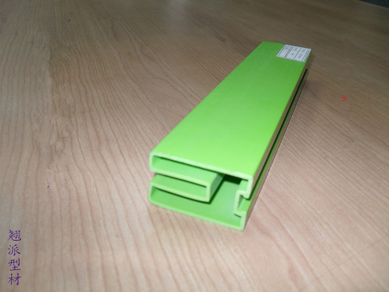 专业生产厂家生产各种形状不同颜色PVC挤出型材-PVC门夹条