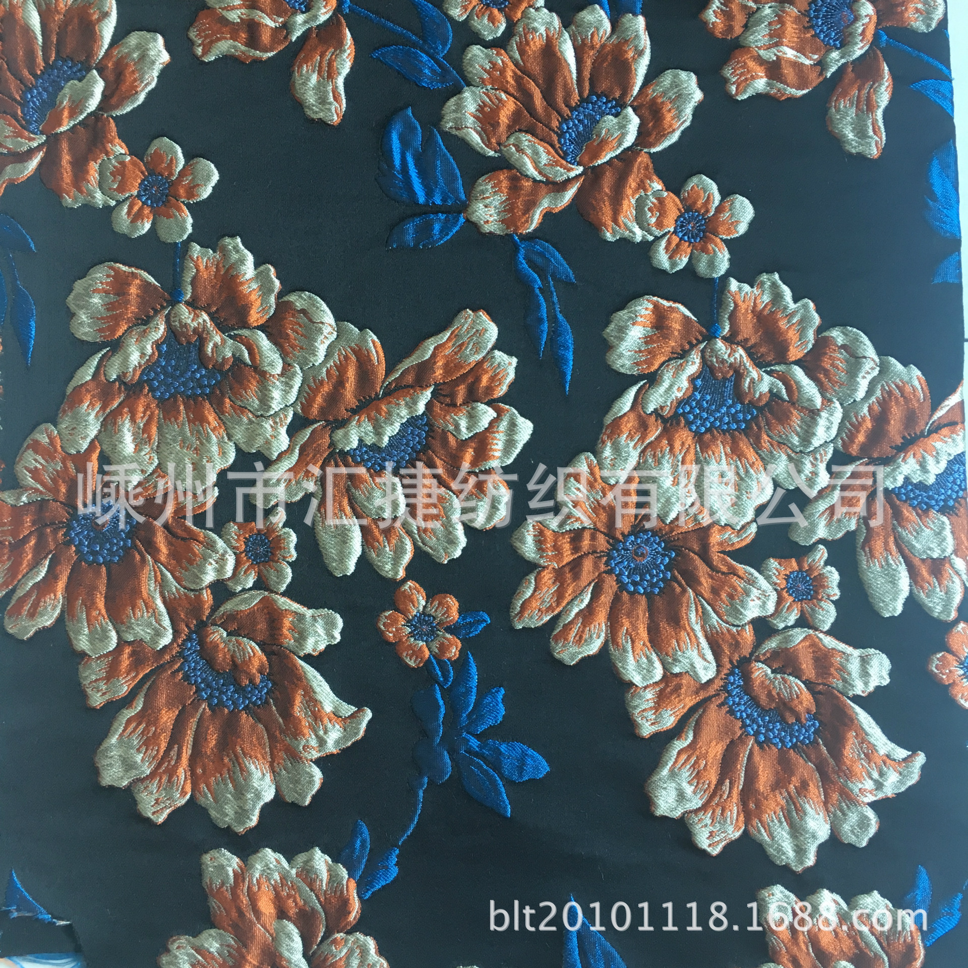 厂家色织提花时装面料梭织大花提花服装面料立体柔软提花面料