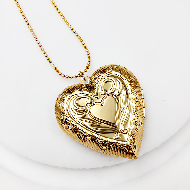 17g Weight Ion Plating (IP) Gold Plating Process Copper Rose Gold Plated White Gold Plated Plating Heart Shape Locket Necklace