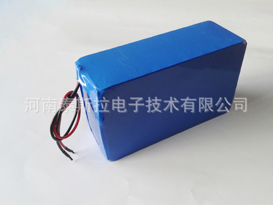 厂家供应光伏储能/医疗设备/交通指示牌领域锂电池12V100AH锂电池