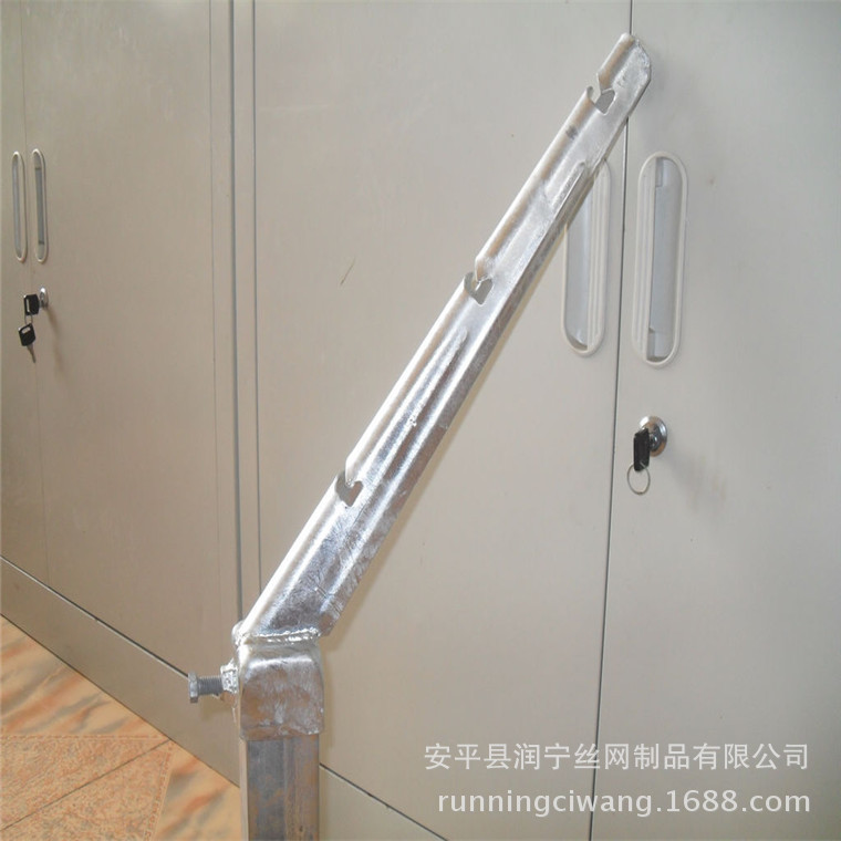 固定勾花网护栏专用配件规格种类