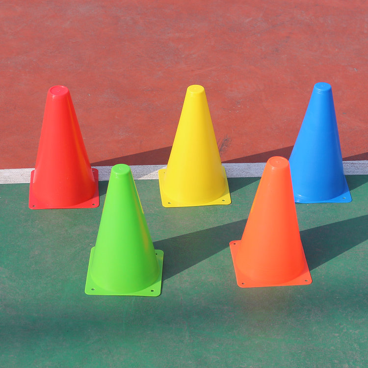 Suministro de fábrica 23cn logo barril 9 pulgadas de señal de carretera bloqueo logo cono logo tubo fútbol baloncesto equipo de entrenamiento de baloncesto