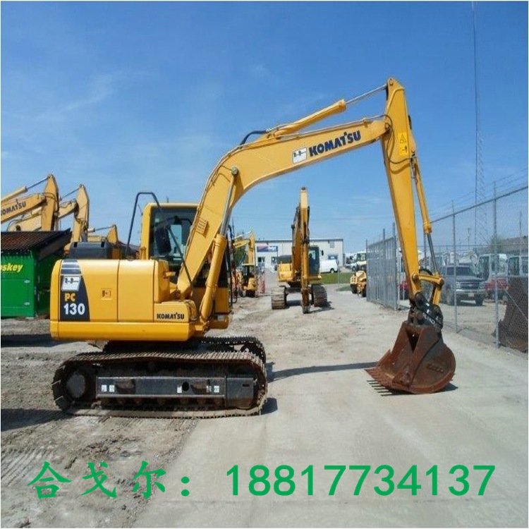 小松130-8挖掘機