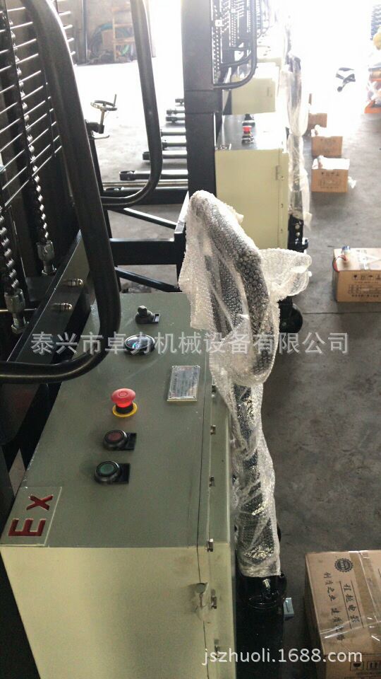 防爆油桶升高车，多功能油桶翻转车，油桶倒料车