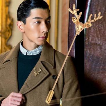 2022 European and American retro men's deer head long pin brooch trinket high-end fashion suit accessories F007