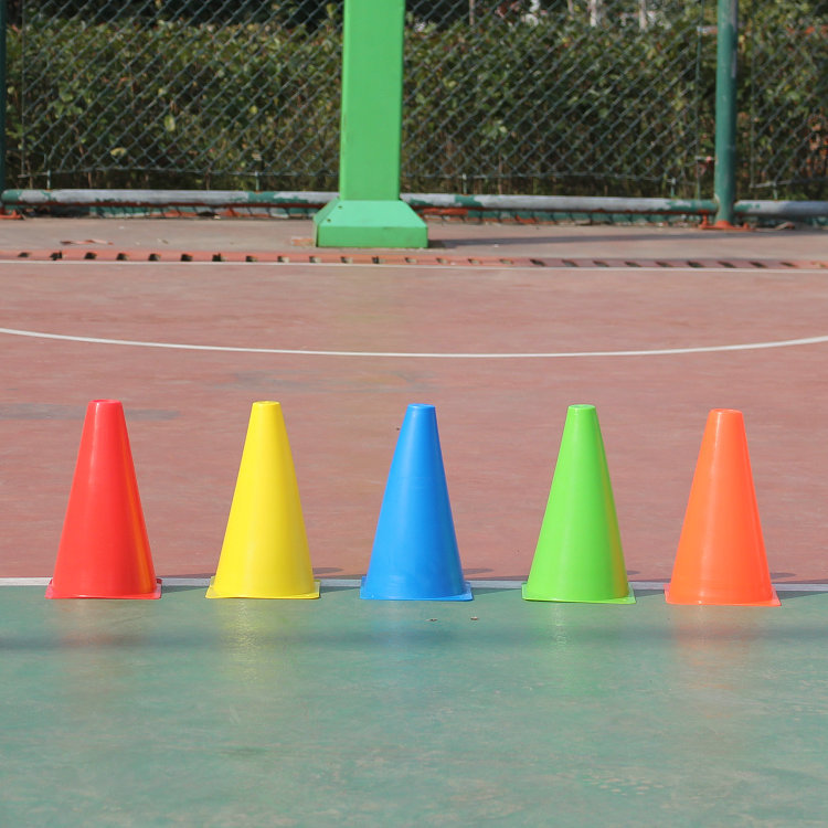 Suministro de fábrica 23cn logo barril 9 pulgadas de señal de carretera bloqueo logo cono logo tubo fútbol baloncesto equipo de entrenamiento de baloncesto