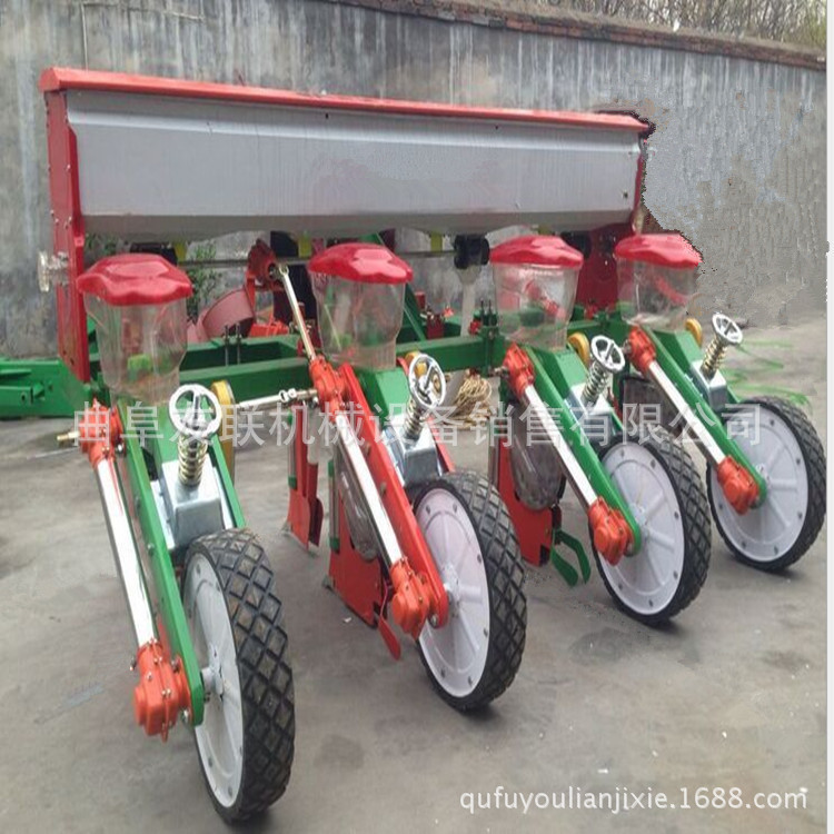 小型玉米免耕播种机 多行大豆玉米精播机 膜上精量玉米精播机33