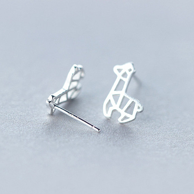 Cute Hollow Giraffe Ear Studs Alloy Gold Gold Silver Ear Studs Animal Pendientes Al Por Mayor display picture 5