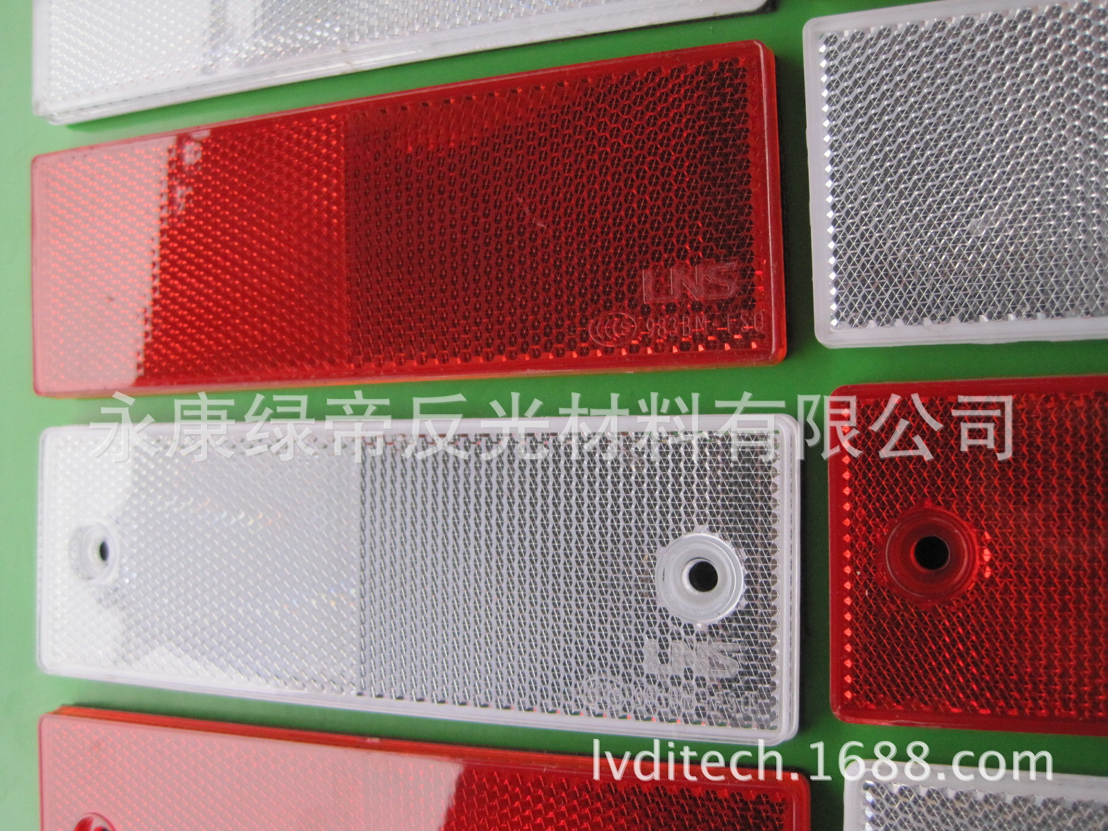 两格LNS反射器 03