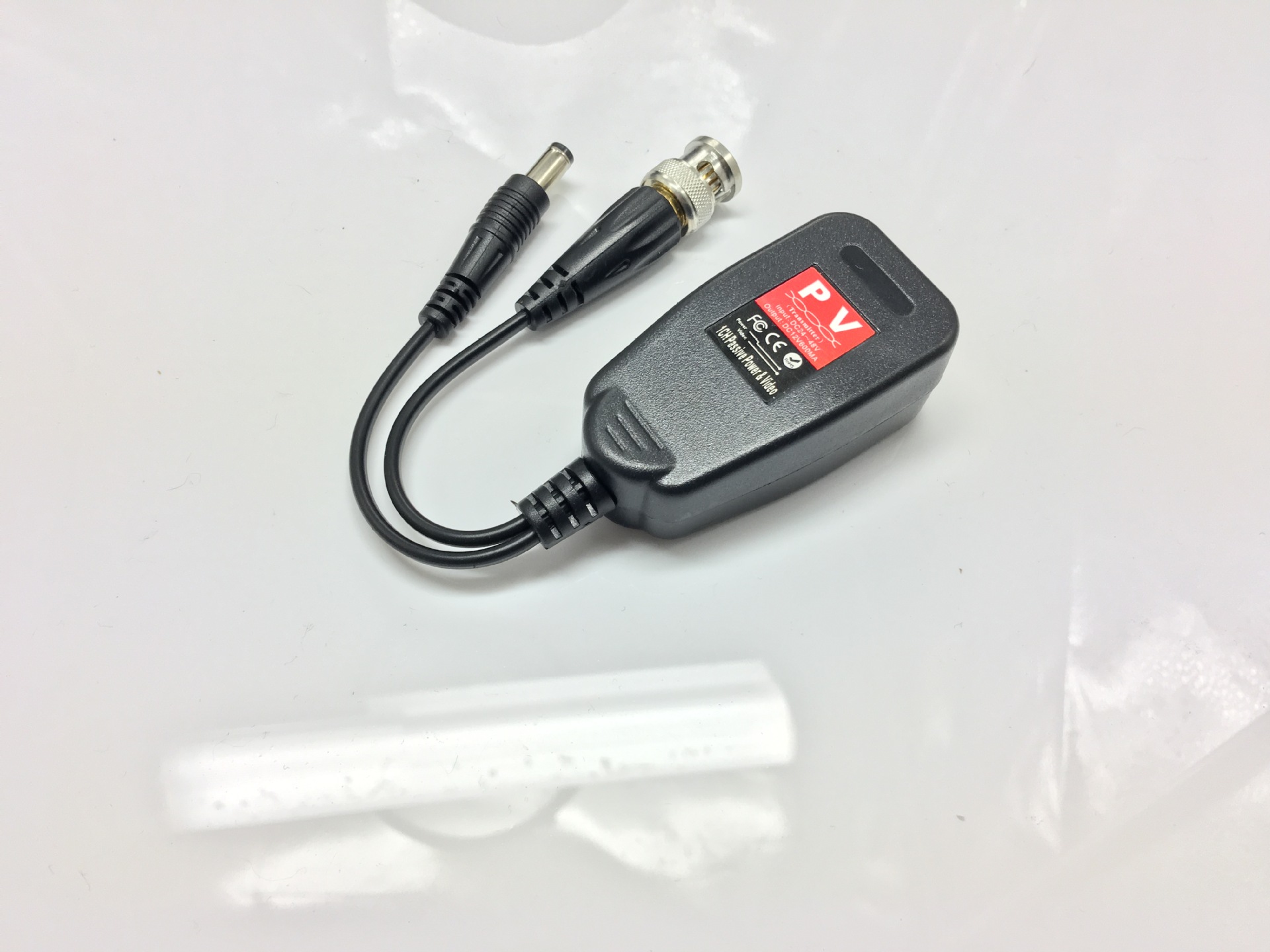 厂家直销 同轴高清 视频+数据二合一 双绞线传输器 监控配件