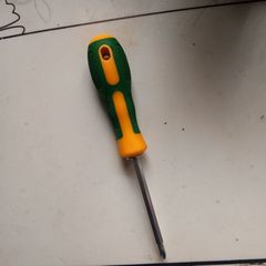 Factory wholesale burr two-in-one green massage two-in-one screwdriver strong magnet massage two-in-one screwdriver