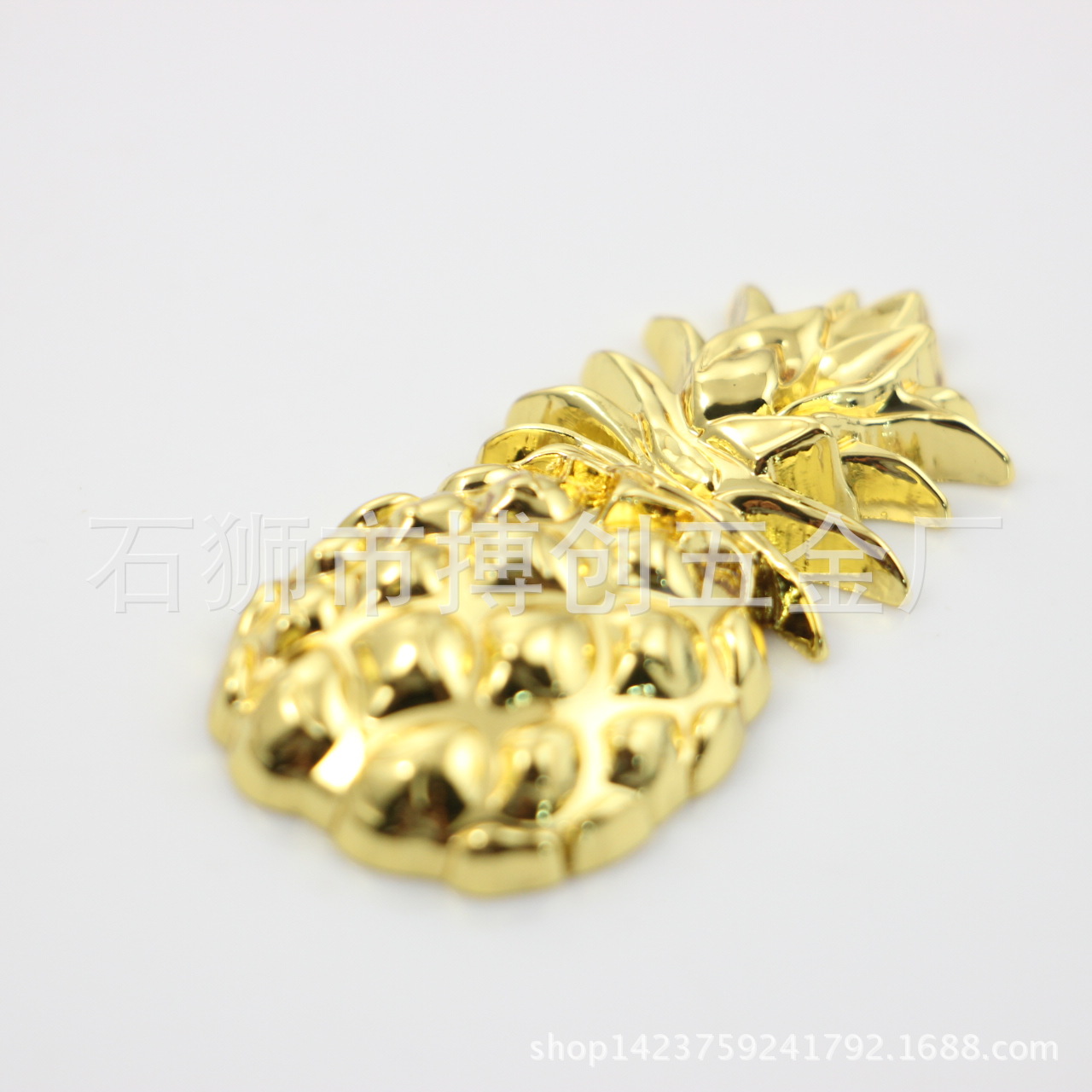 时尚创意胸针 精品菠萝商标，菠萝胸针高档饰品 厂家直销定做批发