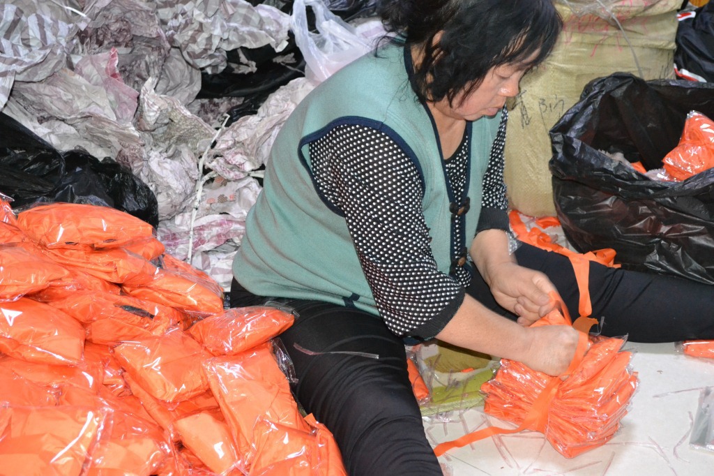 1065421181_1127757926