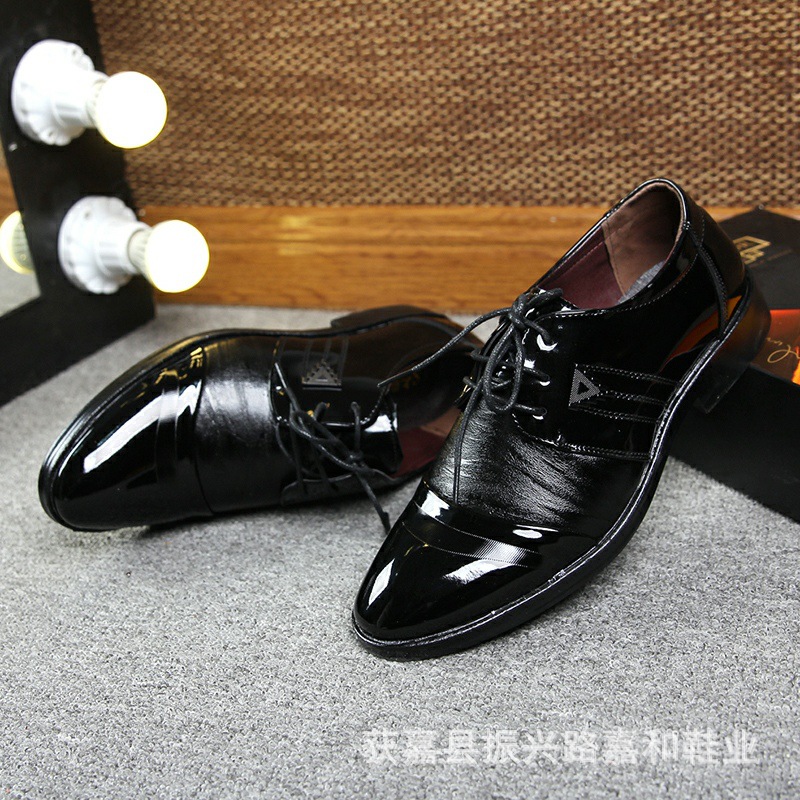 2021新款春秋季男士尖头休闲皮鞋日常上班工装男鞋38--48一件代发|ru