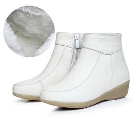 冬款护士鞋棉鞋白色加绒保暖工作鞋坡跟平底防滑女短靴大码41码