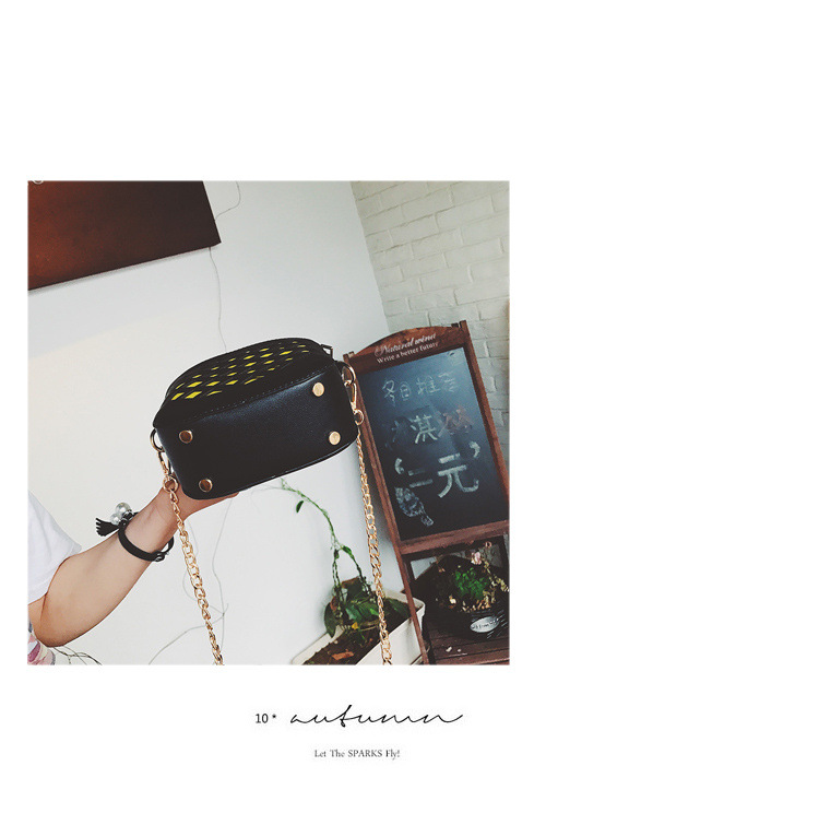 女生时尚包包女2017新款潮斜挎包韩版咖啡杯链条女包个性创意