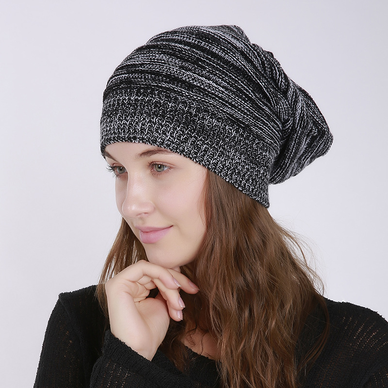 Gebreide beanie muts voor dames en heren van wol_voghion.com