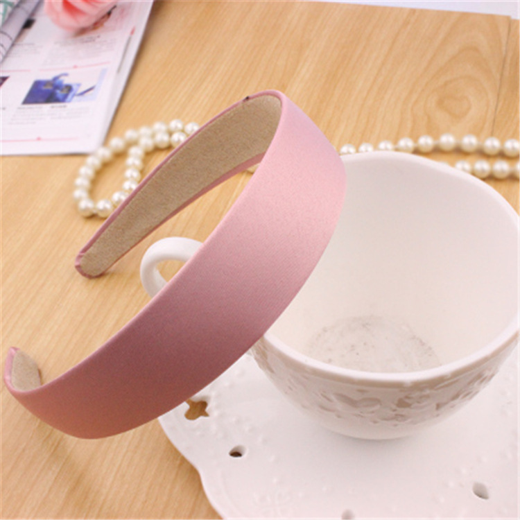 Solid Color Wide-brimmed Headband display picture 3