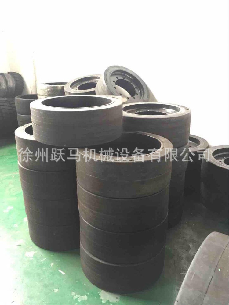 维特根 徐工 三一铣刨机 实心轮胎