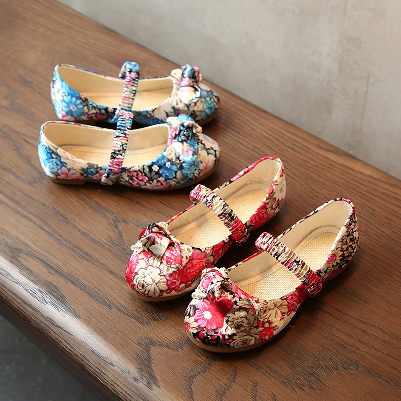 girl Embroidered shoes children MAK Cloth shoes Ethnic style Dancing shoes Dichotomanthes bottom Old Beijing cloth shoes ancient costume children's shoes