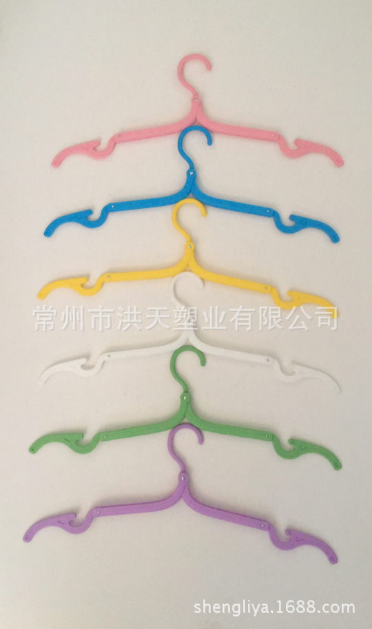 厂家批发彩色折叠剪刀衣架旅游可爱糖果色晾晒/收纳便携旅游收纳