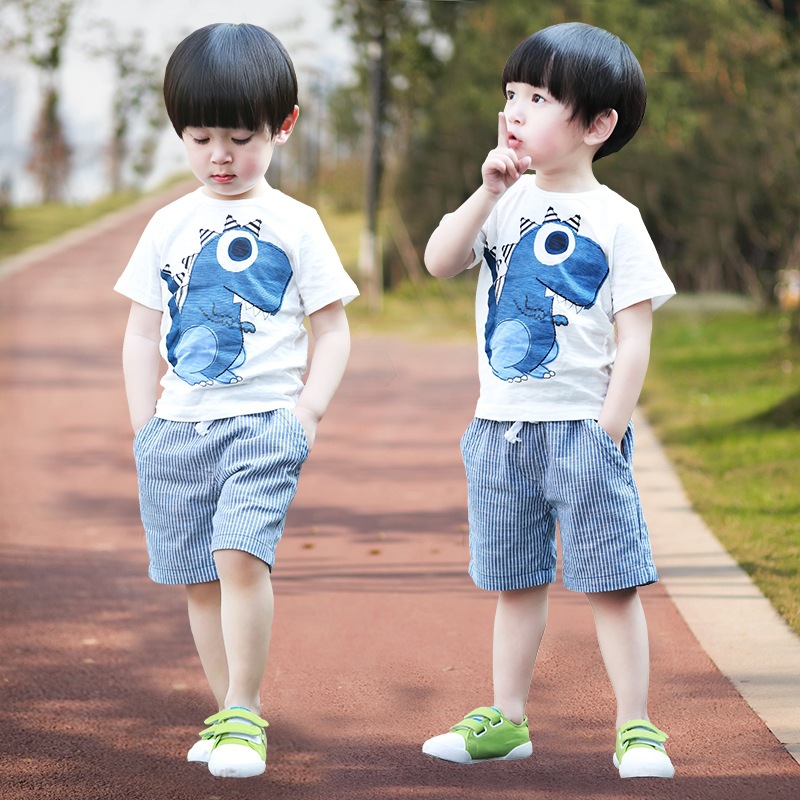 2021年外贸男童夏装新款童装儿童韩版印花恐龙短袖加竖条短裤套装