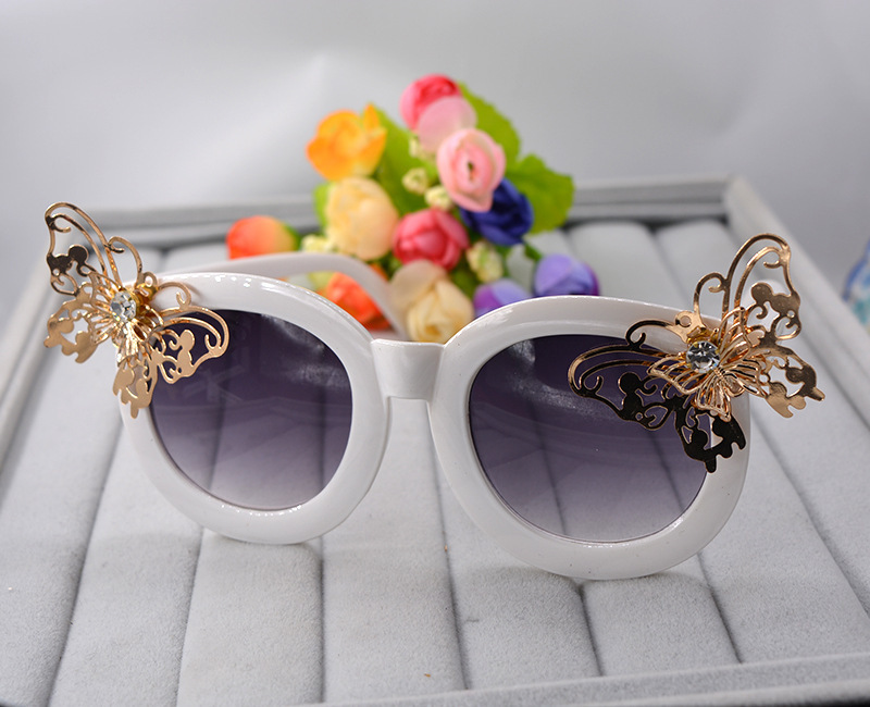 Gafas De Sol De Marca De Moda De Mariposa De Metal Barroco Para Mujer Gafas De Sol De Mujer A Prueba De Uv Para Exteriores display picture 7