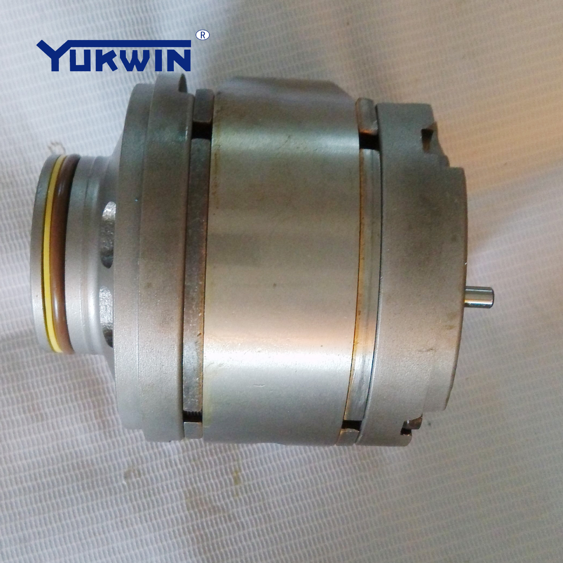 20VQϵ�и�ѹ��о  Բ�ε���������С��о  ��ѹ�ͱ�����õ�