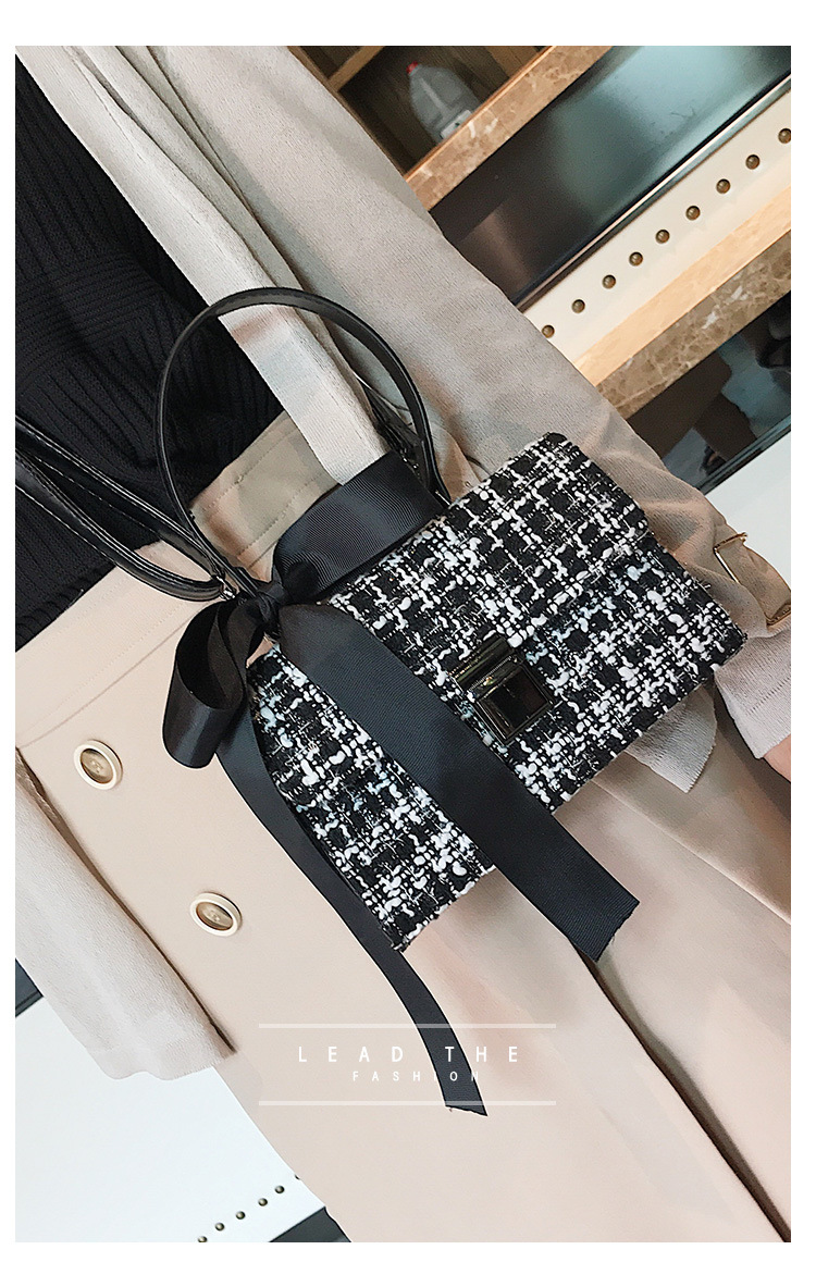 251g Weight Polyester Lining Material Lock clasp Closure Type Single Shoulder Strap Strap Type Shoulder Bag Bags Type Daily Occasion woolen Material Lattice Pattern All Seasons Season Women's Gender Streetwear Style Square Shape Small Size Small Bag For Women New Bags Fashionable Woolen Contrast Color Scarf Handbag Korean Versatile One-Shoulder Crossbody Women's Bag 11